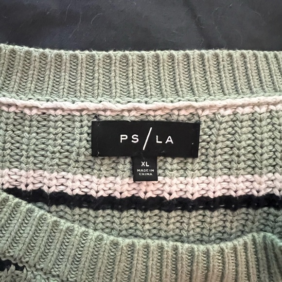 PacSun cropped sweater - size XL - Picture 5 of 5